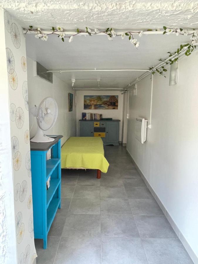 Cocooning Apartment Pujaut Bagian luar foto